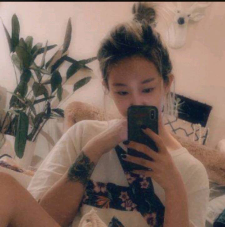 分享一saob漂亮的正妹